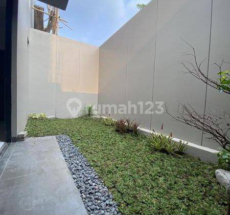 Rumah di Jalan Soma 2 Lantai Harga 1Man lokasi strategis 1