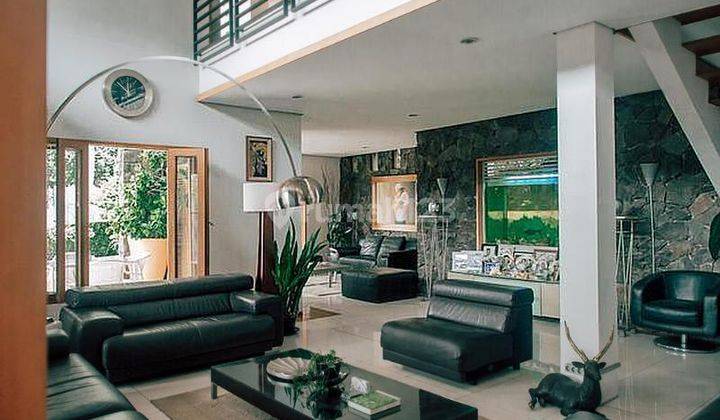 Rumah di Resor Dago Pakar berdesign tropical with city view di prominent 1