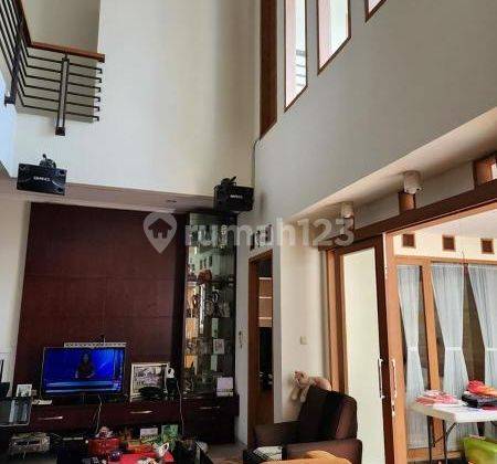 Best  Rumah Semi Funished sayap Cipaganti 1