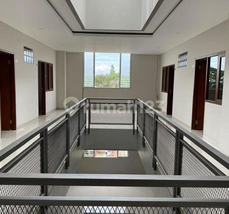 Di Kosan Mewah Dago Bandung Dekat Itb 2