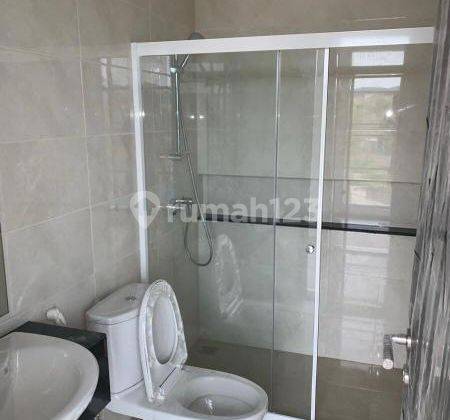 kamar mandi dijual rumah golf island pik
