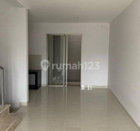 ruang keluarga dijual rumah golf island pik