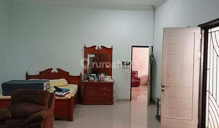 Rumah Hook Terawat di Pondok Bambu Jakarta Timur 2