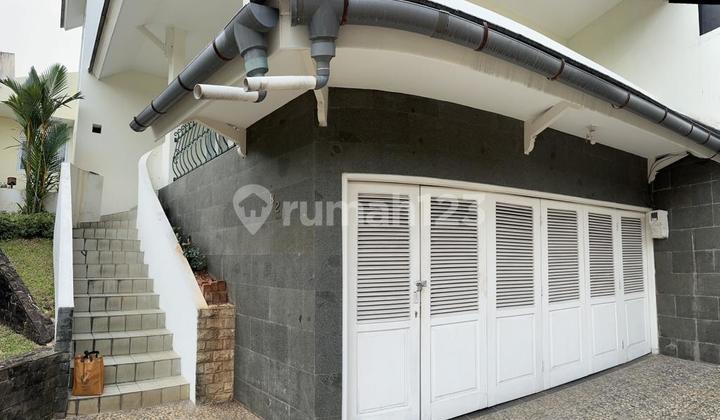 Di  Rumah di Perumahan Bumi Pusaka Cinere Depok 2