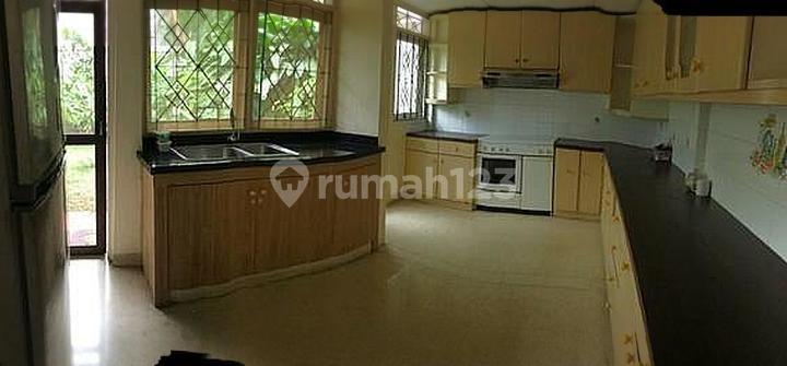 CEPAT Rumah Lama Nuansa Asri dan Tenang dalam Lingkungan Komplek 2