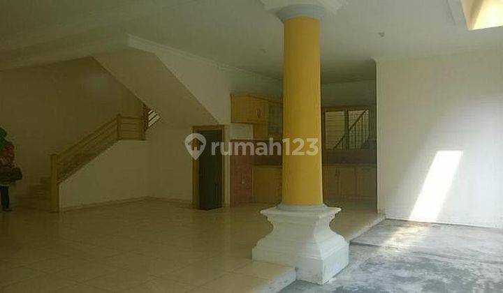 Rumah 2,5 Lantai di Dalam Komplek Bukit Cinere Indah 1