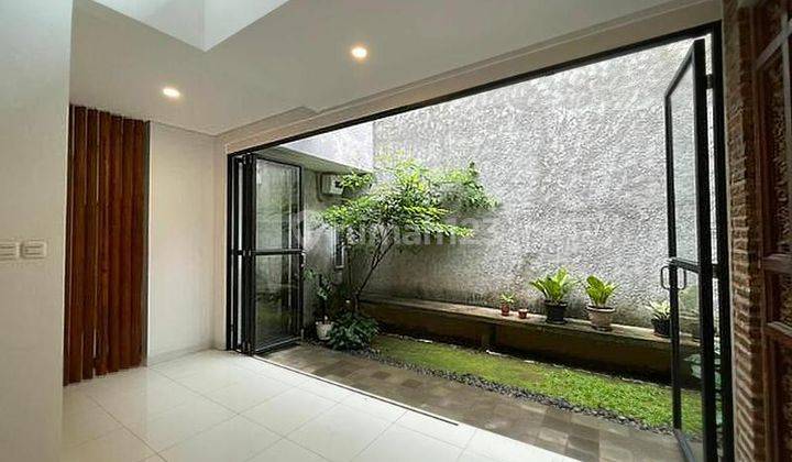 Rumah Modern di Komplek Vila Delima 1