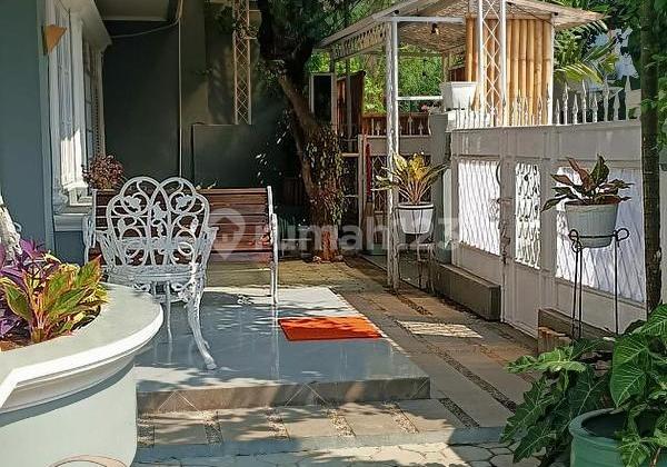Beautiful Well-Maintained 3-Story House in a Serene Complex in Cinere Depok 2