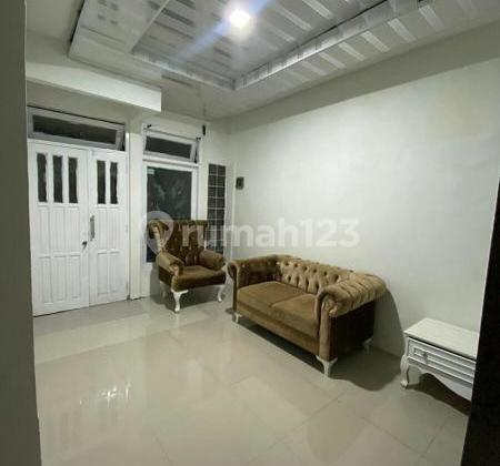 rumah bagus 2,5 lantai siap huni akses mbl lokasi strategis kp tengah condet 2