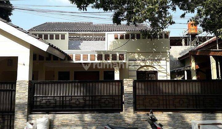 Rumah baru renovasi hampir total, pinggir jalan raya condet jaktim 2