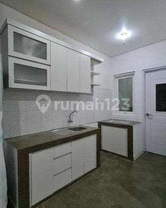 Rumah Mungil Cantik 3 Lt Lebar 4,5m Di Billy Moon Pondok Kelapa Duren Sawit 2