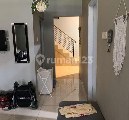 kamar tidur rumah siap huni di alamanda