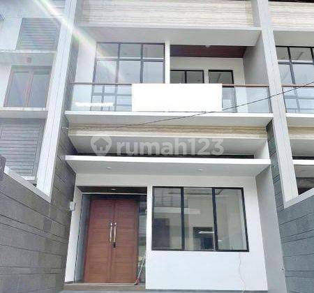 Rumah Minimalis Modern Mekar Wangi Bandung 1