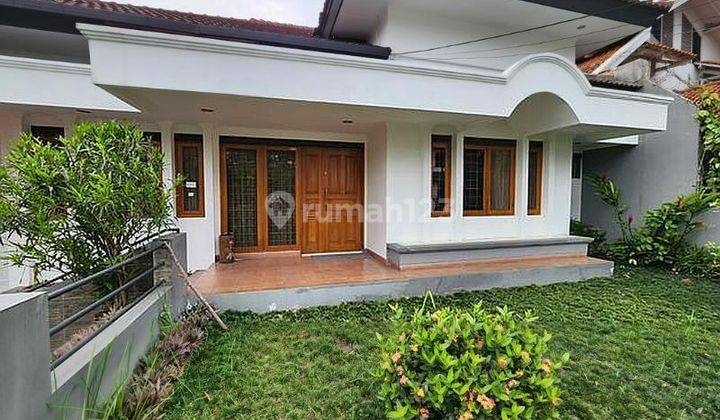 Rumah Luxury di Setra Sari Bandung 1