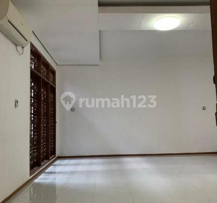 Rumah di Kebayoran Baru 2