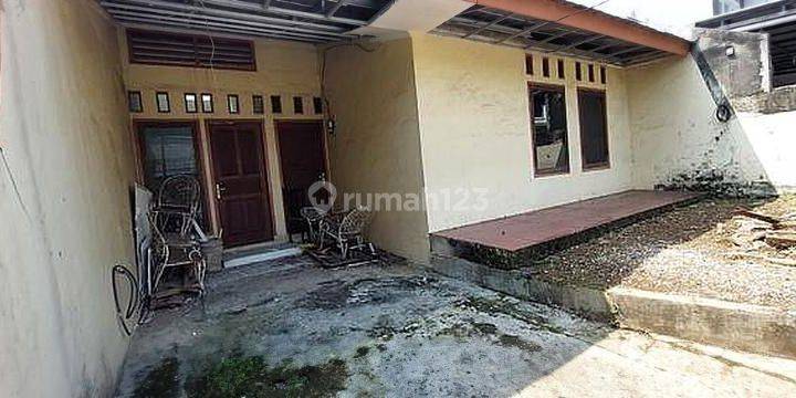 Rumah lama di kompleks BBD Jagakarsa lingkungan nyaman 2