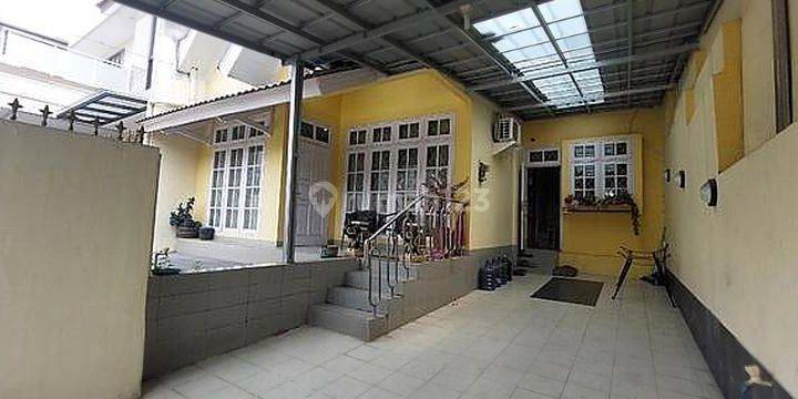 Rumah Lama Siap Huni dalam Kompleks 1