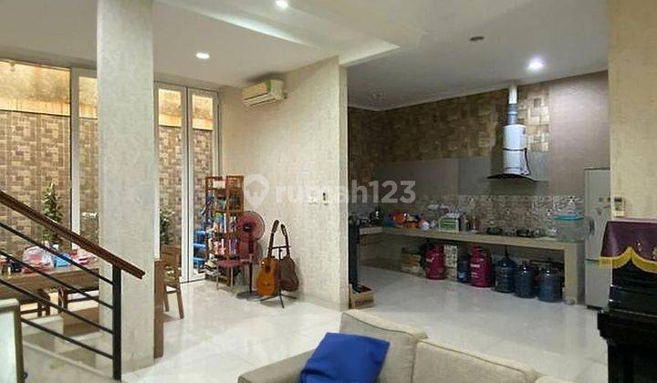 Rumah Full Renovasi Siap Huni lokasi strategis Cluster Starling Gading Serpong 2