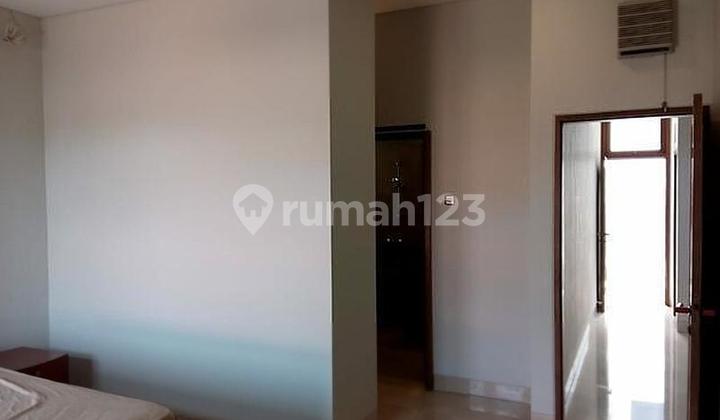 Di Rumah di Alam Segar , Pondok Indah , Jaksel 2