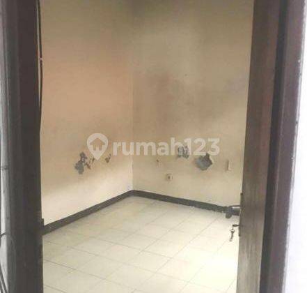 Rumah 2 lantai siap huni luas 285m2 Type 4KT di Gambir Jakarta Pusat 2