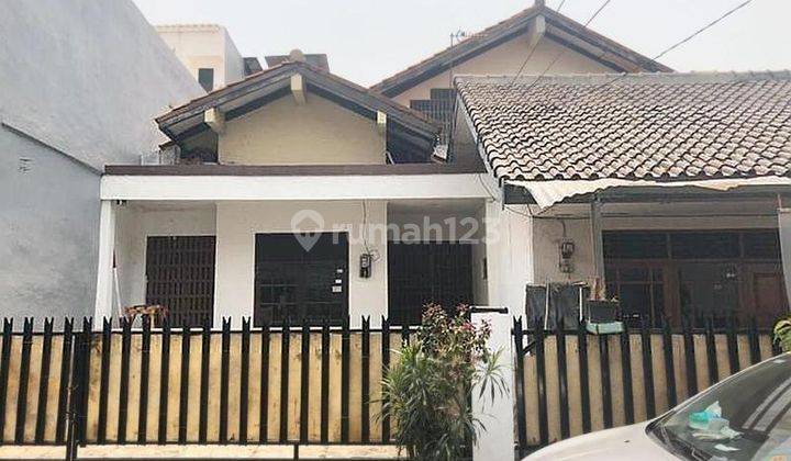 Rumah 2 lantai siap huni luas 285m2 Type 4KT di Gambir Jakarta Pusat 1