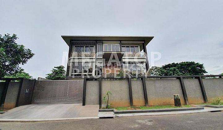 EXCLUSIVE! Rumah Super Mewah Full Furnished di Golf Gading Serpong 1