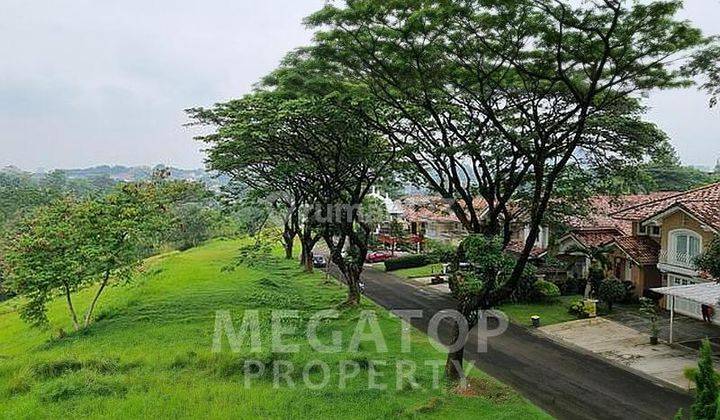 Rumah di Sentul City, Golf View, Ada Pool &amp; Yoga Area 2