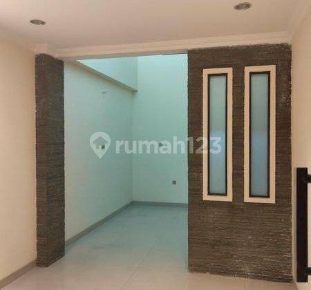 Rumah 1,5 Lantai Luas 6x17 102m2 Type 2+1KT di Kelapa Gading Jakarta Utara 2