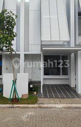 Rumah 2 Lantai Luas 4x10 40m2 Type 2KT di Cluster Tabebuya Residence BSD City 1