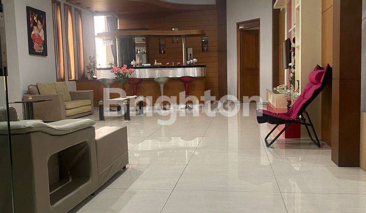 LUXURY HOUSE DI LINGKUNGAN YANG AMAN, NYAMAN, DAN STRATEGIS 2