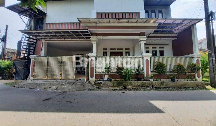 Rumah cantik 2 Lantai di perumahan Cikupa, Tangerang 1