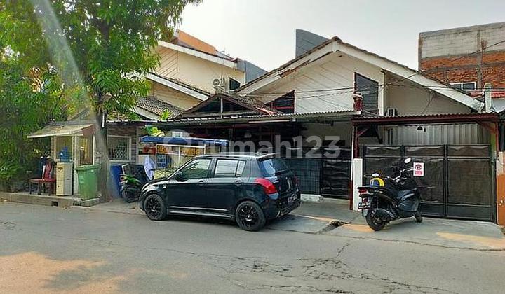 Rumah second pinggir jln cocok tuk usaha di PPI dkt Lagoon Bekasi