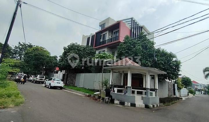 Rumah mewah 4 lantai ada Lift nempel LRT di Rawamangun dkt Kelapa Gading Rumah mewah 4 lantai ada Lift nempel LRT di Rawamangun dkt Kelapa Gading