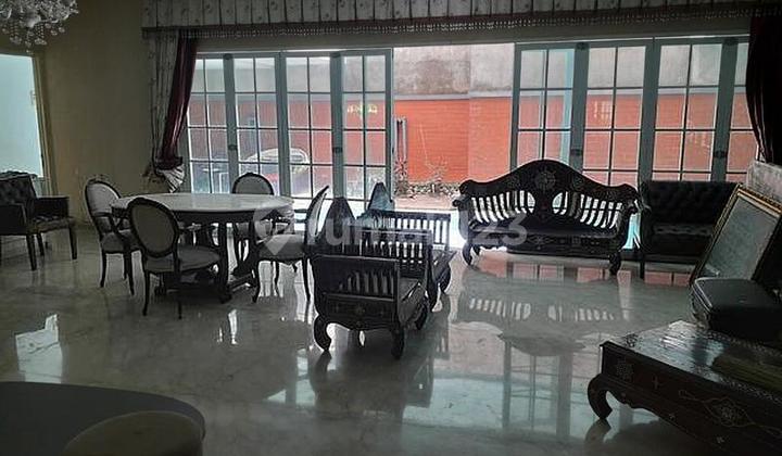 Rumah di Senopati, Kebayoran Baru, SCBD, Strategis.