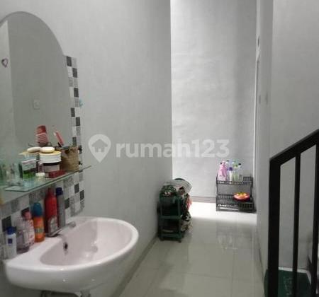 Semi-furnished house at the Grajakan intersection, Pandanwangi, Blimbing. 2