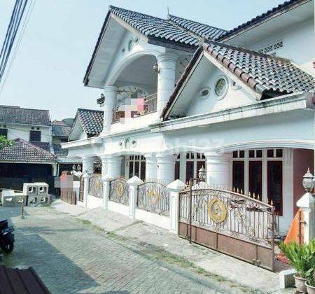 Rumah Di hook siap huni tanah luas Lokasi di perumahan vbi 1