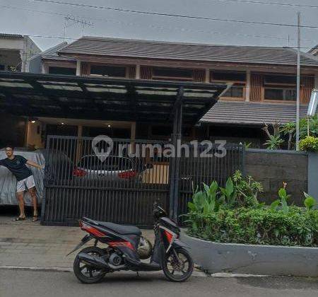  Rumah Bagus Semi_Furnished Di Pulomas Kayu Putih Pulo Gadung  1