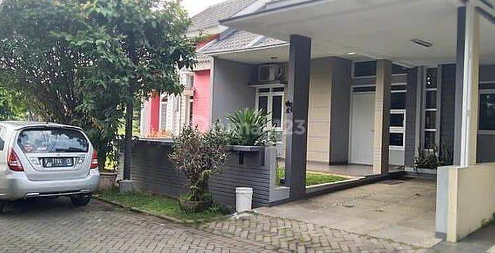 Rumah Furnished Di Cluster Di Perumahan Kemang Regency 1