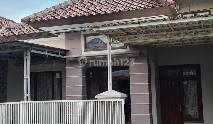 Rumah di Graha Santoso Regency dekat Merr, Kedung Baruk 1