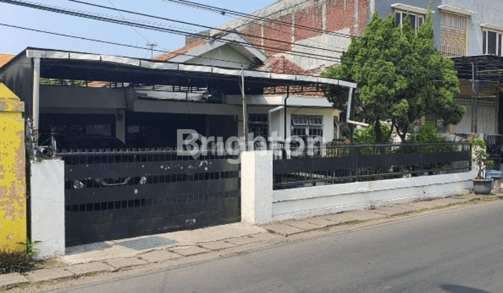 RUMAH FURNISHED SHM LOKASI STRATEGIS DI JAMBANGAN SURABAYA 2