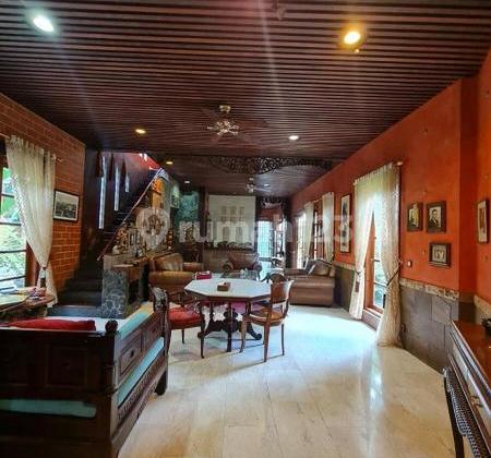 Rumah Ethnic berkonsep Villa di Bintaro Tangerang selatan 2