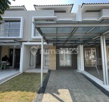 For Sale Neat Ready-to-Occupy House Golf Island PIK
