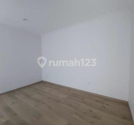 Rumah siap huni di Golf Island PIK, 3 Lantai 2