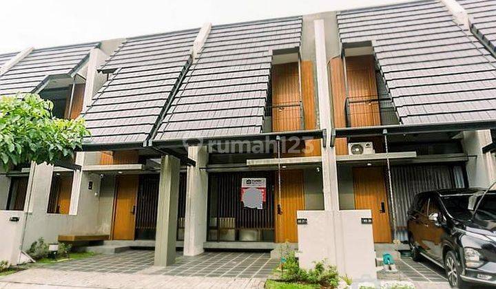 rumah Fleekhauz BSD City strategis fully furnish 1