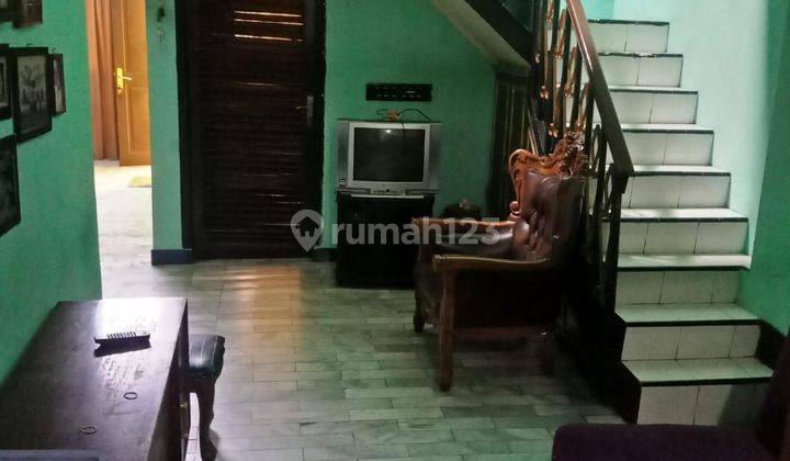 Rumah Strategis 2 Lantai Di Kramat Jati S6915 1