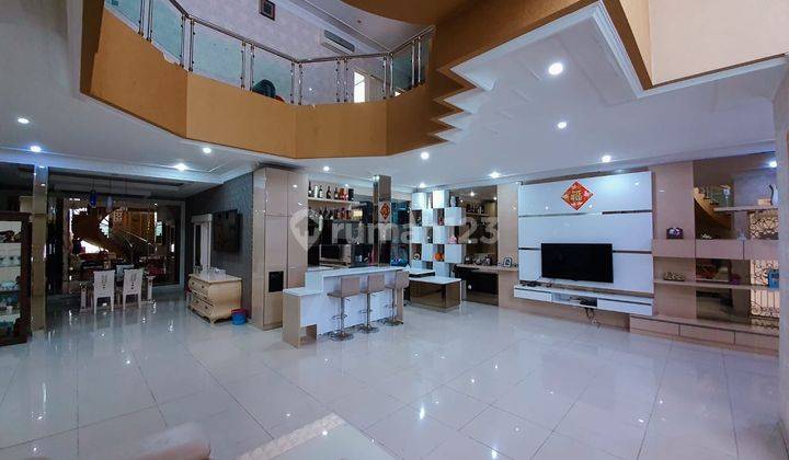 Rumah Hoek 2 Lantai Fully Furnish , Lokasi Ok dekat Mall Kelapa Gading 1