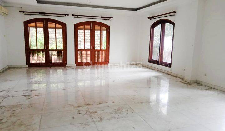 Rumah Bagus Dengan Kolam Renang Di Jl Metro Alam Pondok Indah 2