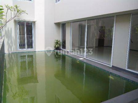 House For Rent At Kebayoran Baru 2