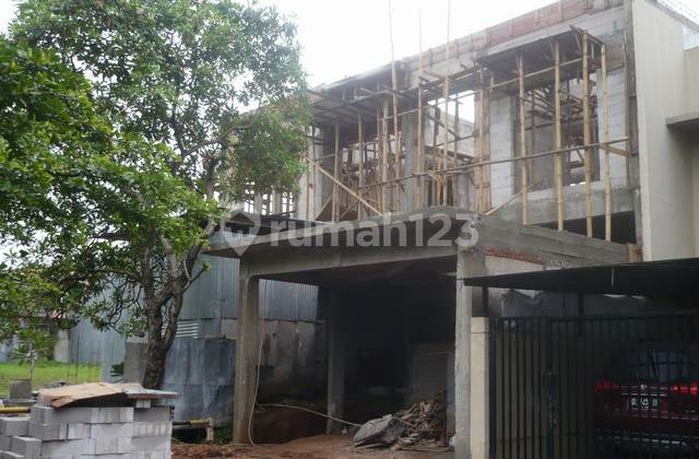 RUMAH BARU, STRATEGIS, HADAP TAMAN, POSISI HUK, PUSPITA LOKA-BSD CITY