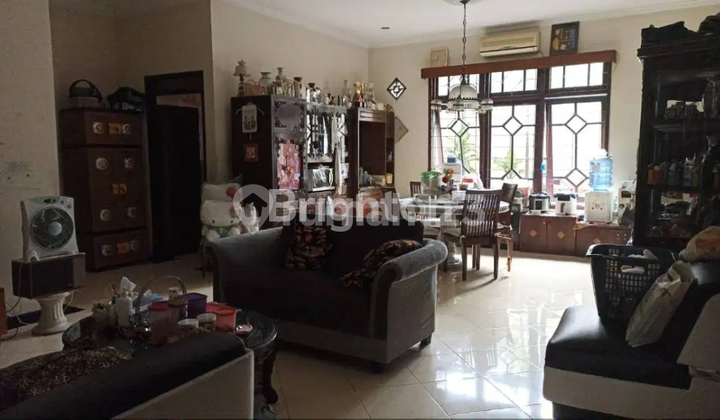 Rumah Manyar Terawat Siap Huni Strategis dekat Pusat Kota 2